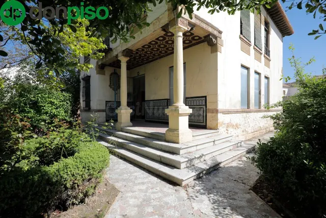 ¡Atención inversores! Casa Señorial en centro Alhendín con S - foto 3
