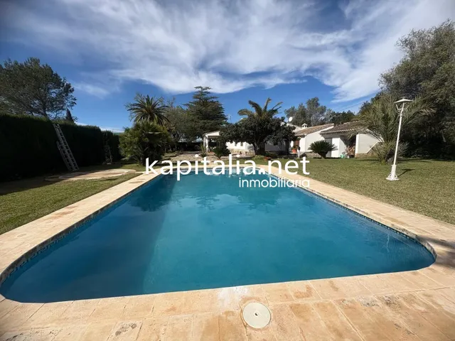ESPECTACULAR CHALET A LA VENTA EN BARCHETA — 36