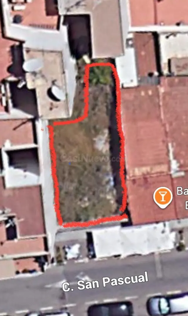 SE ALQUILA SOLAR EN EL CENTRO DE TORREVIEJA - foto 2