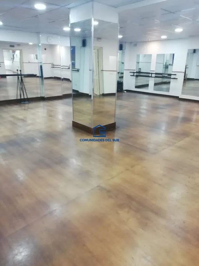 Buscas local para academia de baile, centro deportivo o similar? — 2