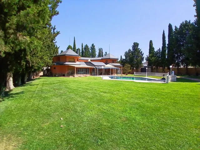 REF: C066 GRUPO INMOTEKA INMOBILIARIA VENDE CHALET DE LUJO Z - foto 2