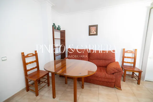 Piso en venta con terraza y ascensor en calle madrid — 10
