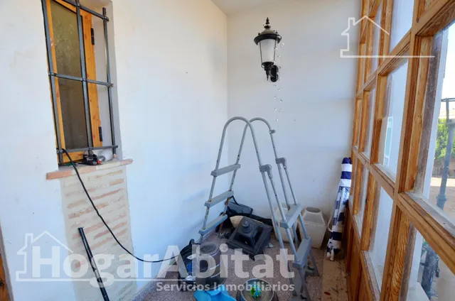 Atractivo chalet muy amplio y luminoso con terraza, garaje y jacuzzi — 30