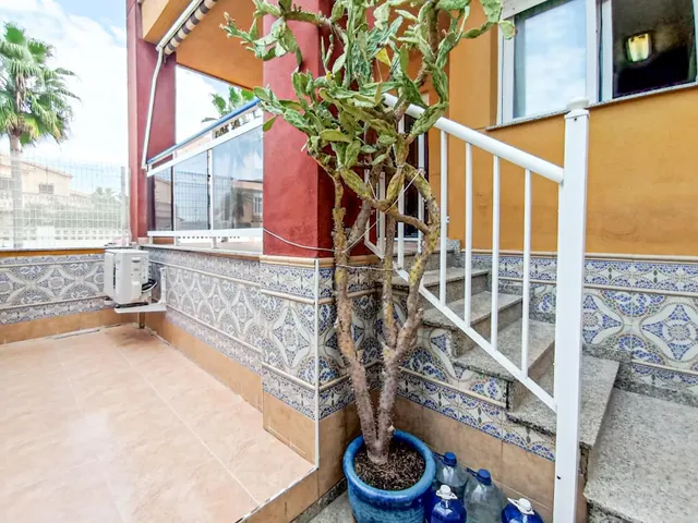 Planta baja con piscina y parking en primera linea de playa de Miramar — 29