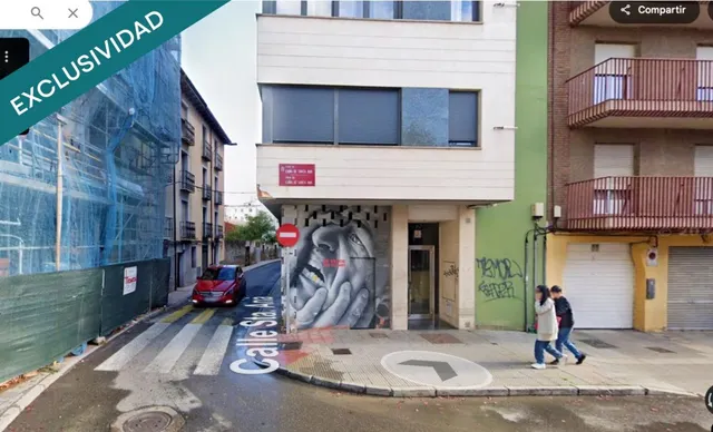 LOCAL COMERCIAL EN ESQUINA – Calle Santa Ana 2, CENTRO DE LEÓN · 93 m² con posible salida de humos junto al BARRIO HÚMEDO — 19