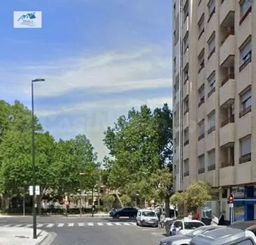 Venta Piso en Zaragoza — 2