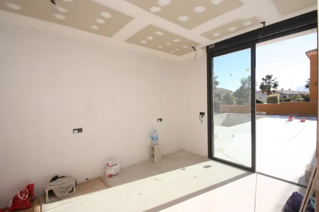 Preciosa villa en venta de estilo moderno en Calpe — 10