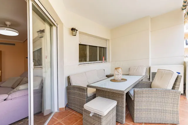 VIVIENDA CON PISCINA, PLAZA DE GARAJE Y TRASTERO — 3