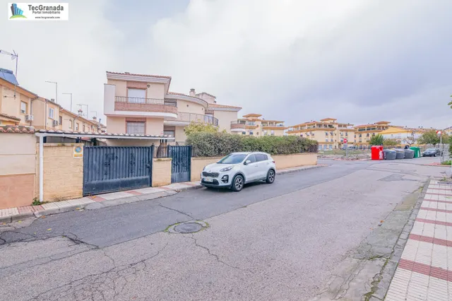 Chalet en venta en la mejor zona de ATARFE — 7