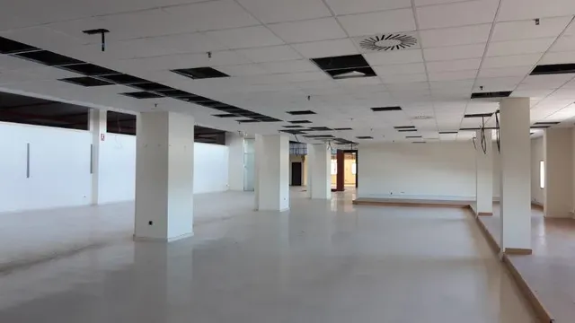 NAVE EN VENTA EN EL PTL VALLADARES (VIGO) — 19