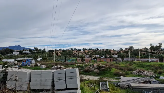 Parcela 3900m² en venta - Costa Del Sol - foto 4