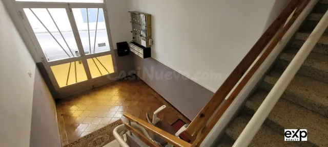 Piso amueblado de 3 dormitorios con vistas a la ría en el ce - foto 3
