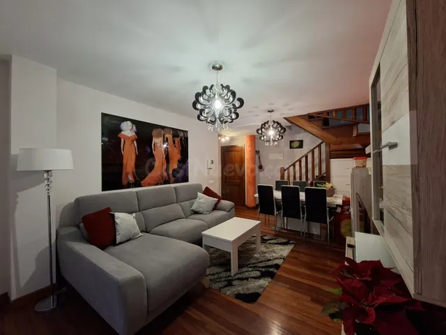 EXCLUSIVO DÚPLEX EN TORRELAVEGA; ESPACIO, COMODIDAD Y FUNCIO - foto 3