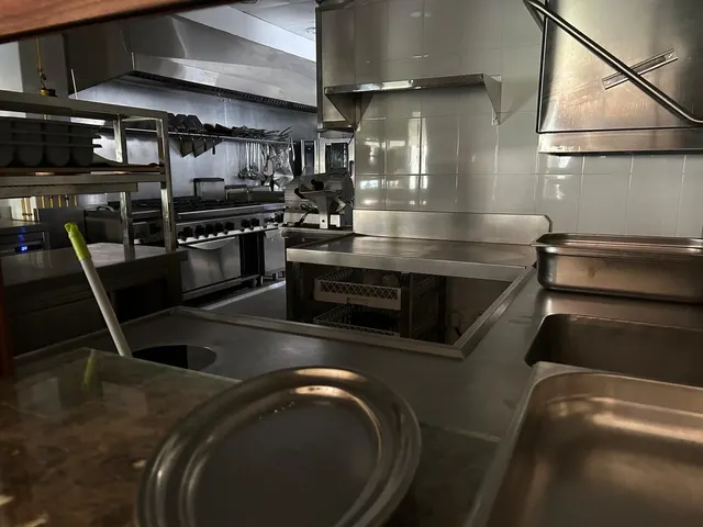Restaurante 7 habitaciones 756m² en venta - Paraiso-Barronal — 12