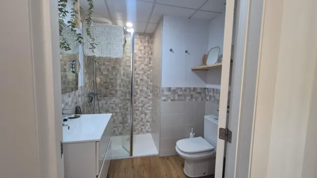 Planta baja de 148 m2 junto al Puerto de Estepona, con garaje y trastero — 9
