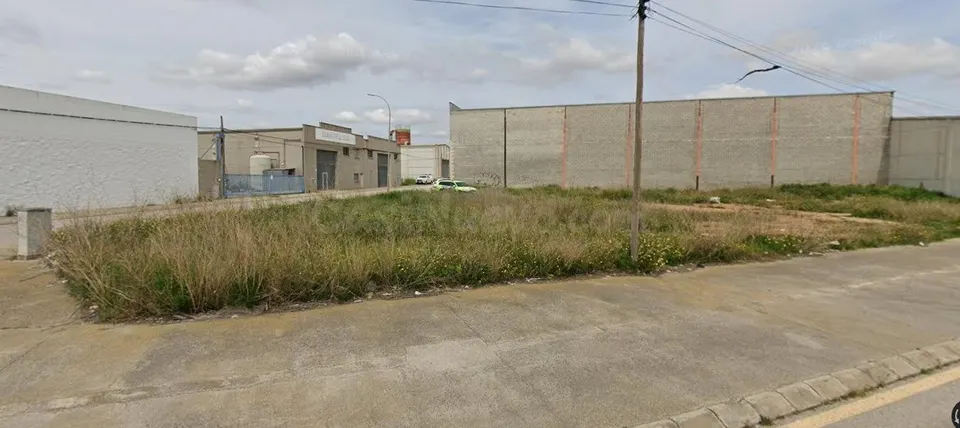 FANTÁSTICA PARCELA INDUSTRIAL EN SANTA OLIVA