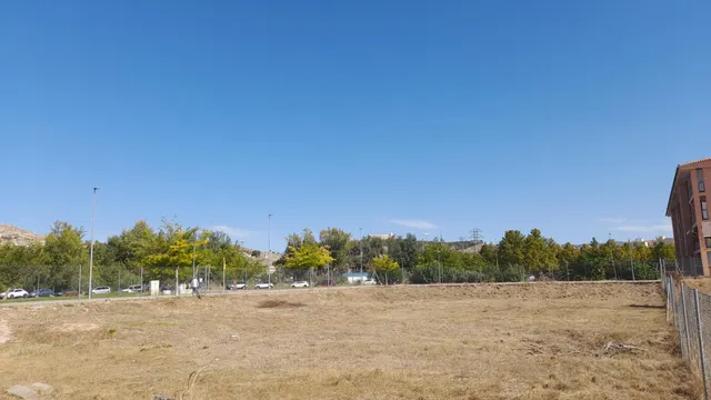 Dos terrenos en venta en Casta Álvarez. Calatayud — 9