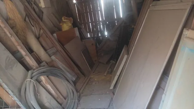 CASERON  DE PUEBLO PARA REFORMAR — 12