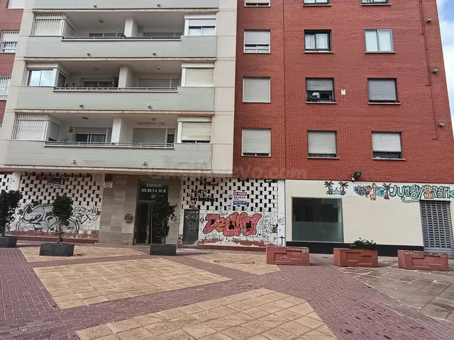 Local con gran potencial en plena Ronda Sur, también en ALQU - foto 3