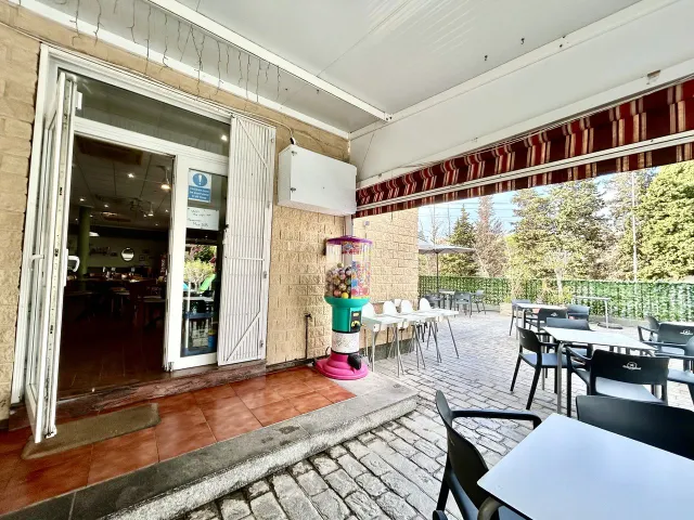 Local comercial 109m² en venta - Villamartin — 38