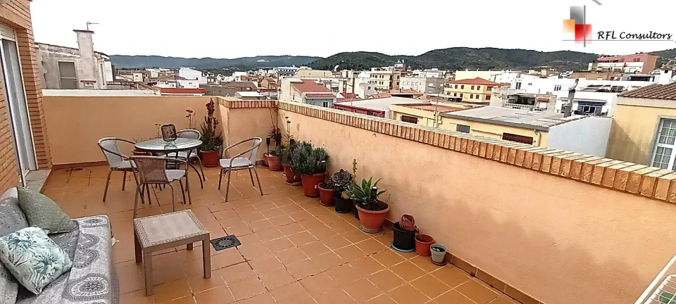 PRECIOSO ÁTICO LUMINOSO CON GRAN TERRAZA
