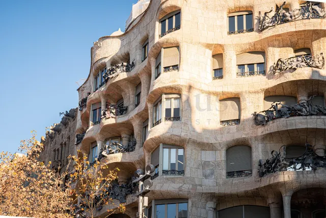 Piso para reformar con balcón en l' antiga esquerra de l' eixample — 21