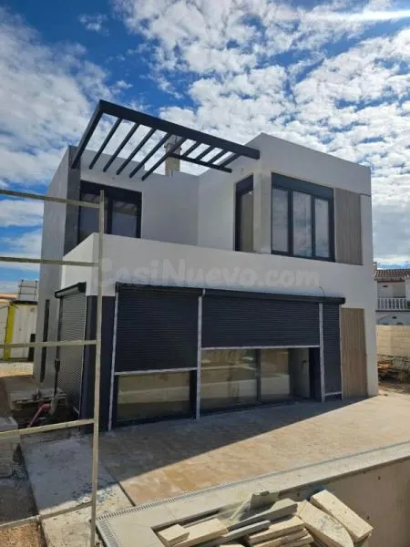 Villa 3 habitaciones 105m² en venta - San rafael — 2