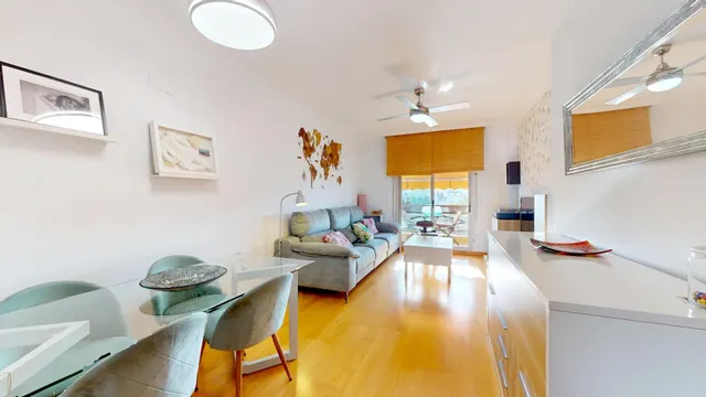 PISO DE RECIENTE CONSTRUCCIÓN CON AMPLIA TERRAZA, PISCINA, GARAJE Y TRASTERO — 20