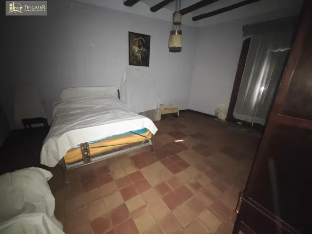 CASA EN CELLA — 28