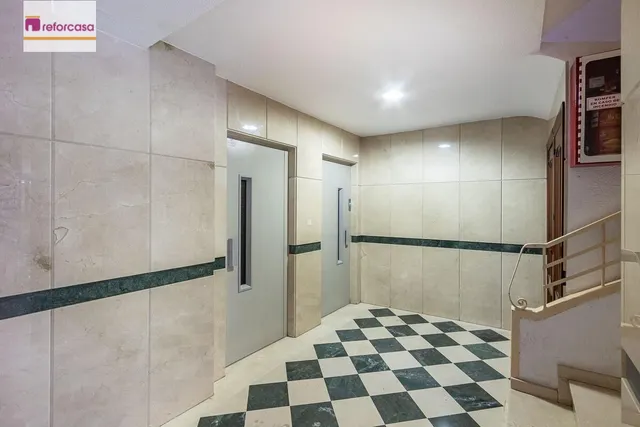 Piso reformado en Avenida Barcelona — 18