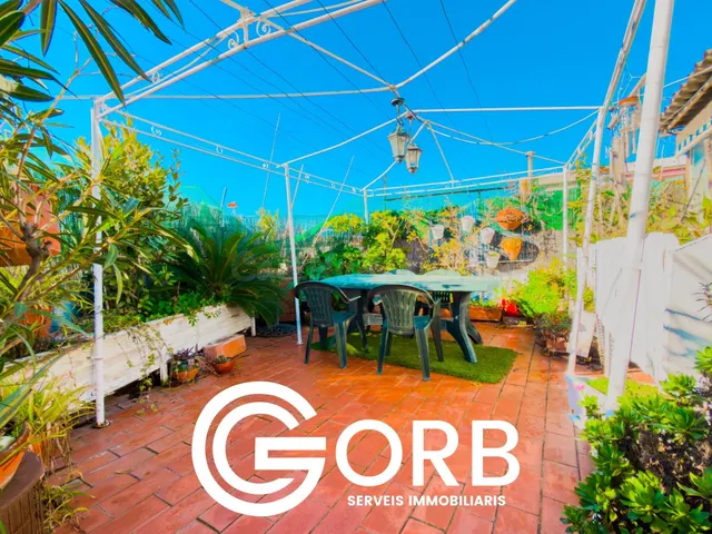 Por el precio de un piso, una vivienda con garaje y terraza  - foto 3