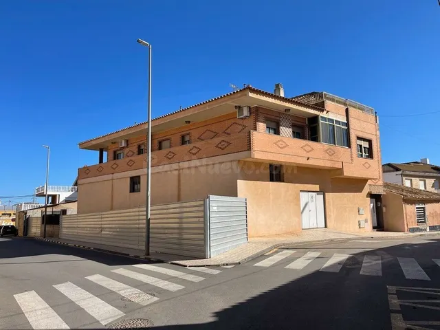 Pareado 4 habitaciones en venta - La Unión