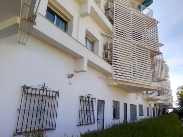 Local comercial 2 habitaciones 57m² en venta - Marbella — 18