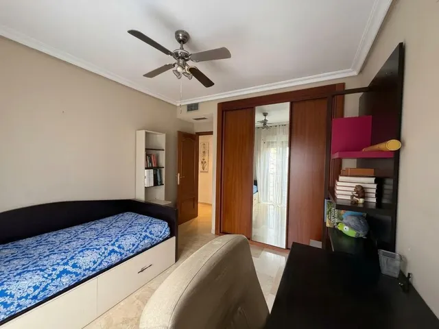 SE ALQUILA AMPLIO PISO EXTERIOR CON PISCINA Y GARAJE EN CAMINO REAL DE LOS NEVEROS — 9