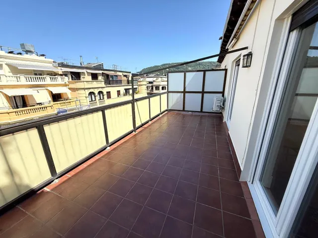 ATICO DE CAPRICHO CON TERRAZA DESPEJADA PRIMERA ZONA GROS — 8