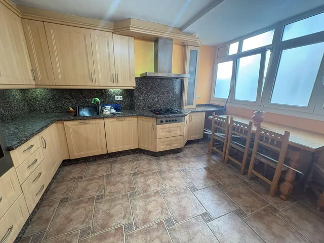 Apartamento 3 habitaciones 97m² en venta - Centro — 25