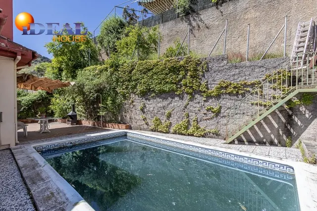 Chalet en Pinos Genil — 2