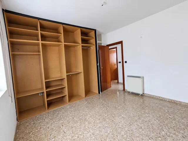 Piso de 3 dormitorios con balcón en Santa Fe – Activo bancario sin honorarios para el comprador”. — 15