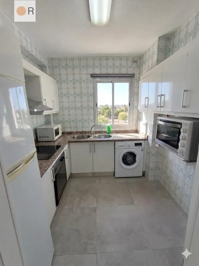 Amplio y Luminoso Piso en Fuensanta, Córdoba - €139.900 - foto 3