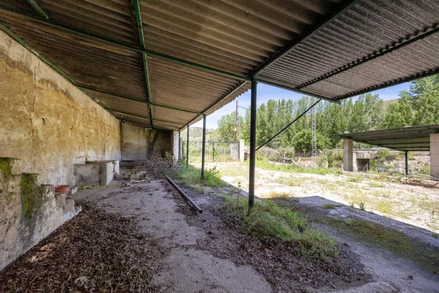 Gran terreno en la Carretera de la Sierra — 21