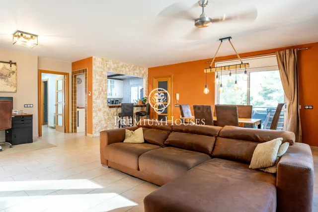 Casa independiente con vistas despejadas en Can Suria - foto 3