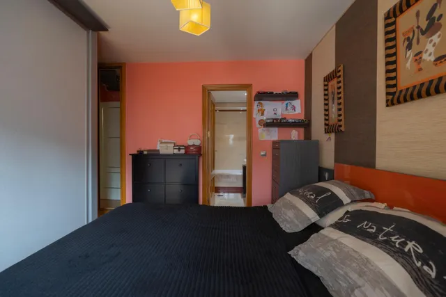 Se vende piso en laguna — 25