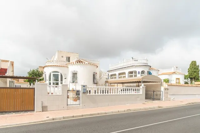 Encanto mediterráneo con espacio para disfrutar todo el año - foto 5