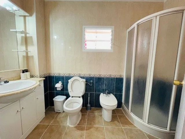 Se alquila habitación muy cerca de la universidad — 13