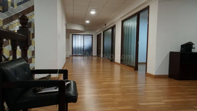 OFICINA EN ALQUILER EN EDIFICIO AMACO - foto 3