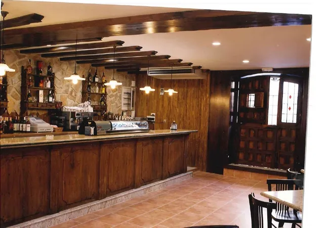 EXCLUSIVAS ROMERO, comercializa RESTAURANTE totalmente monta - foto 2