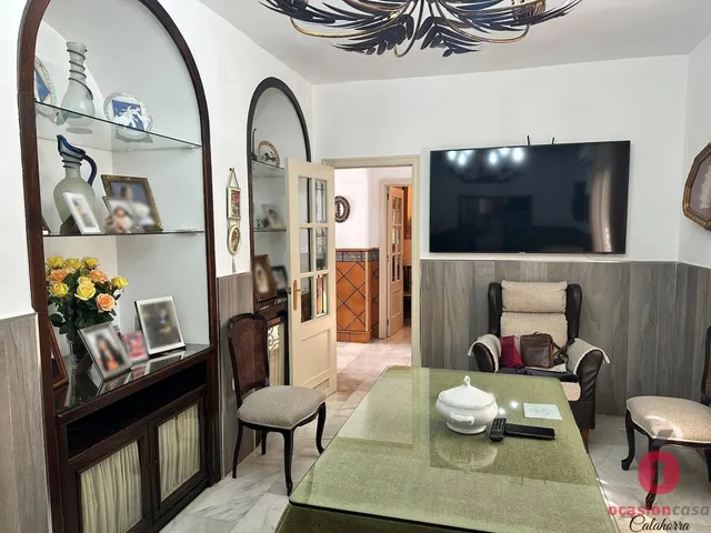 GRAN CASA JUNTO AL AYUNTAMIENTO DE ALMODÓVAR DEL RÍO - VISTAS AL CASTILLO — 18