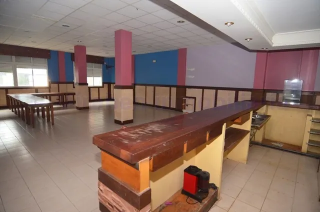 Local comercial en venta — 21