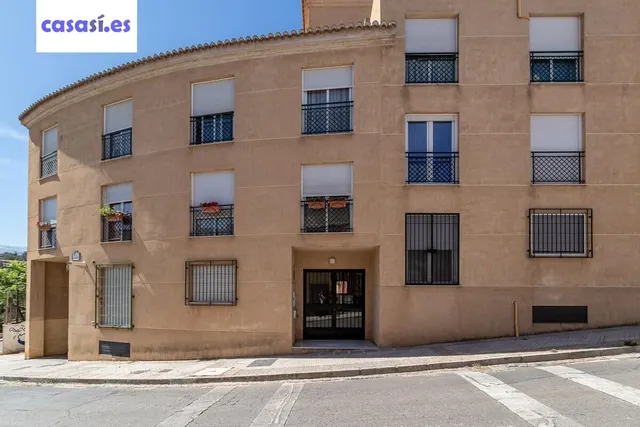 ¡¡Fantástico piso de 7 habitaciones en zona Avd. Cervantes !! — 31