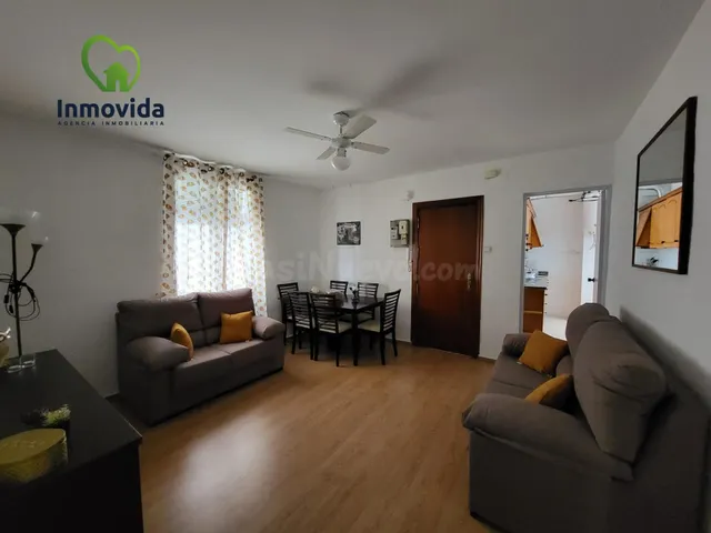 Amplio Piso en Ciudad Jardín, Córdoba - Ideal para Entrar a 